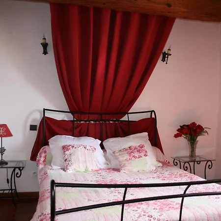 Castel Chambres Bed & Breakfast