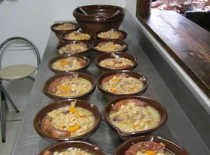 Alojamento de Acomodação e Pequeno-almoço Castel