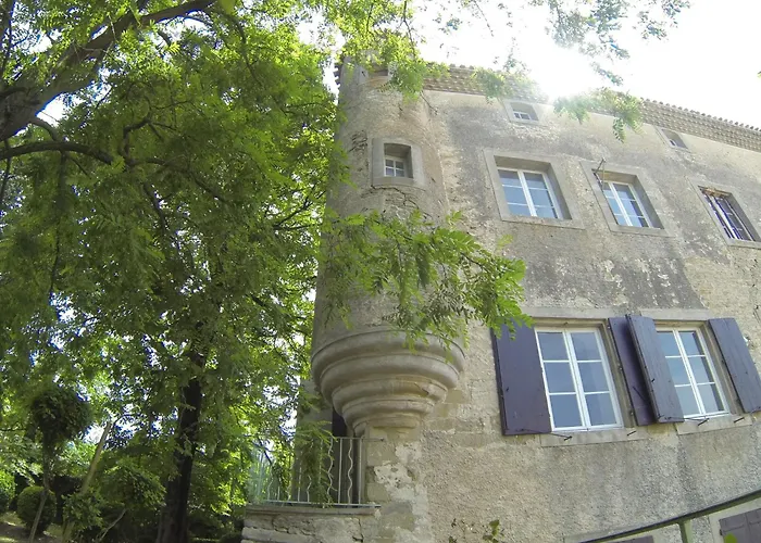 Castel Alojamento de Acomodação e Pequeno-almoço 3*